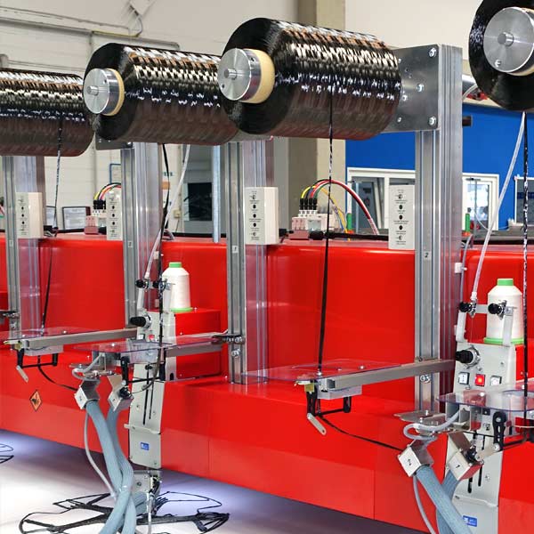 Outside layer motor with automatic material changing