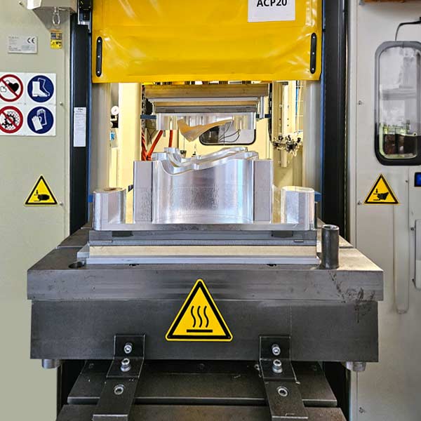 Von flachen TFP-Preforms zu robusten 3D Teilen