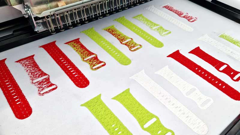 ZSK STICKMASCHINEN - Embroidery with TPU coated yarn